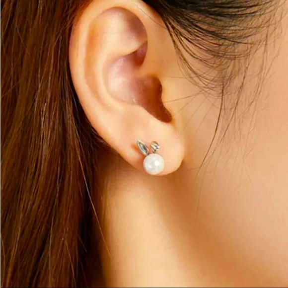New! White Pearl 925 Silver Bunny Earrings! - Picture 3 of 7